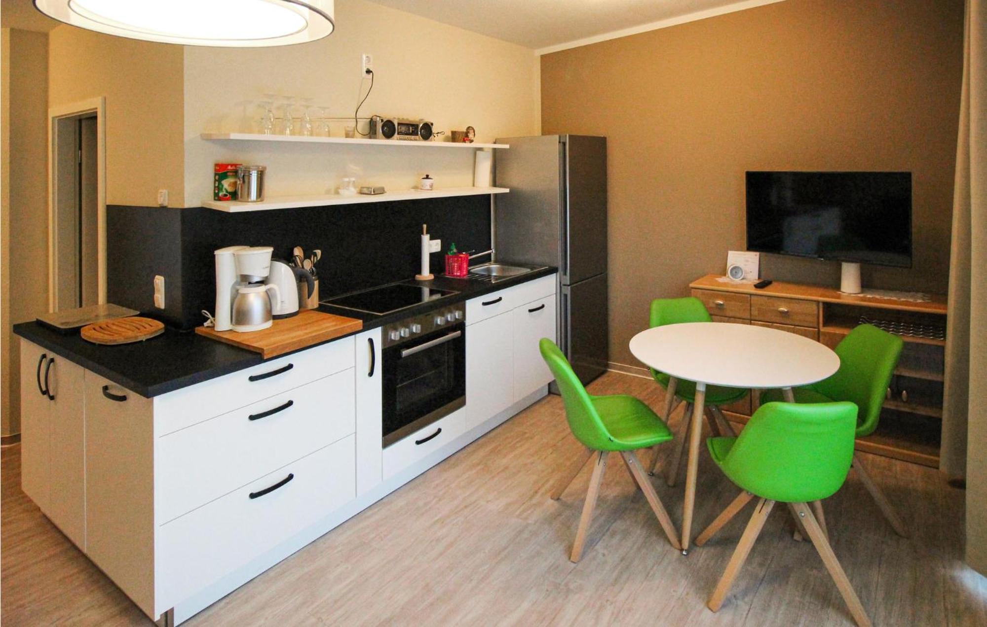 Stunning Apartment In Graal-Mueritz With Kitchen ภายนอก รูปภาพ